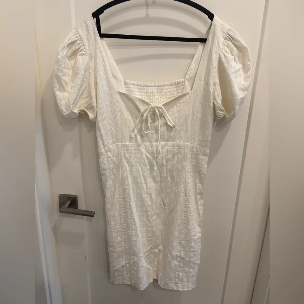 MAEVE WHITE PUFF SLEEVE DRESS - Picture 2 of 9